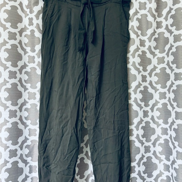Aritzia Talula Lechuza Jogger Pant in Tuscan Olive Green Sz 6 - Picture 3 of 3